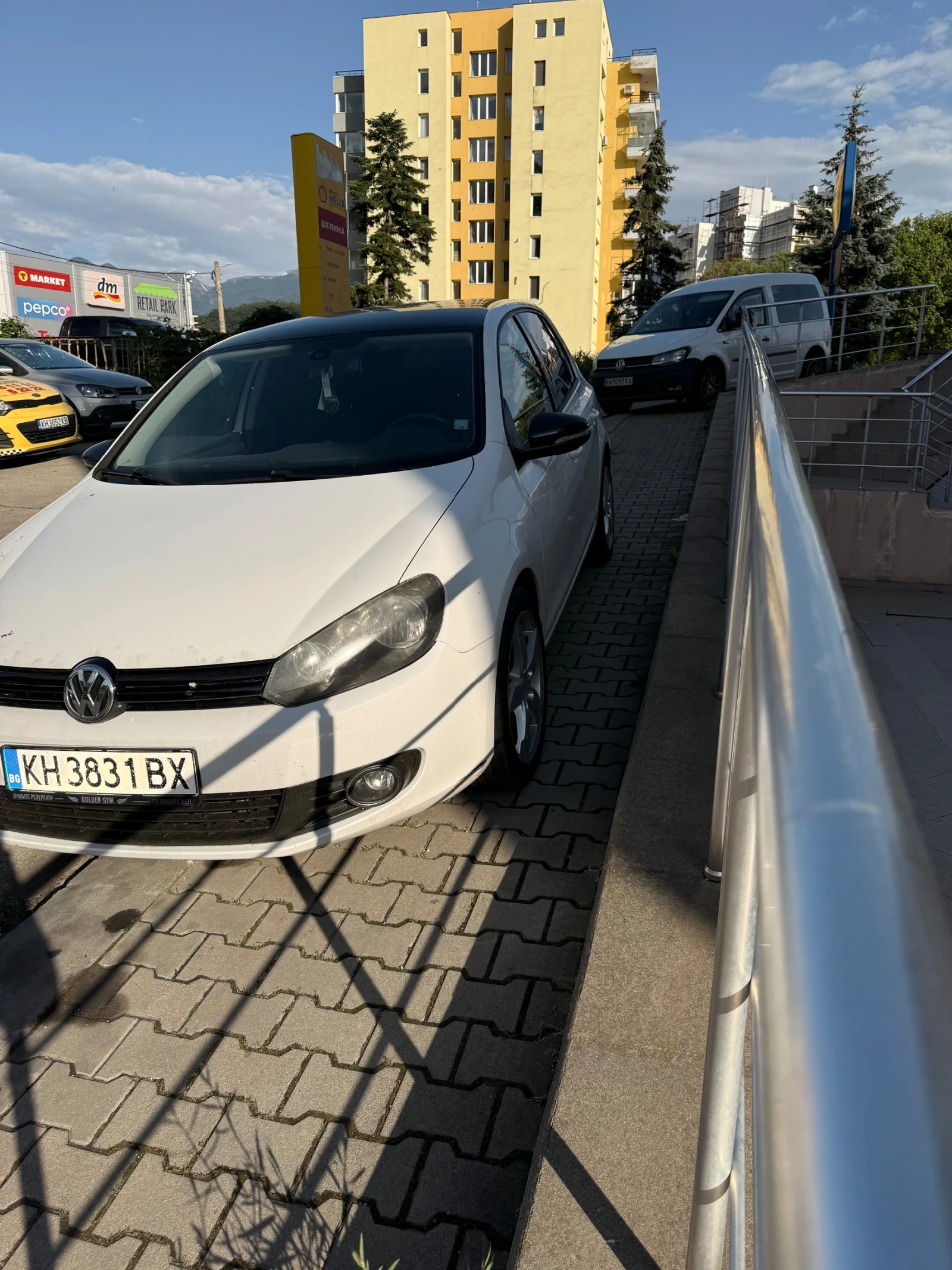 VW Golf, снимка 2 - Автомобили и джипове - 54741856