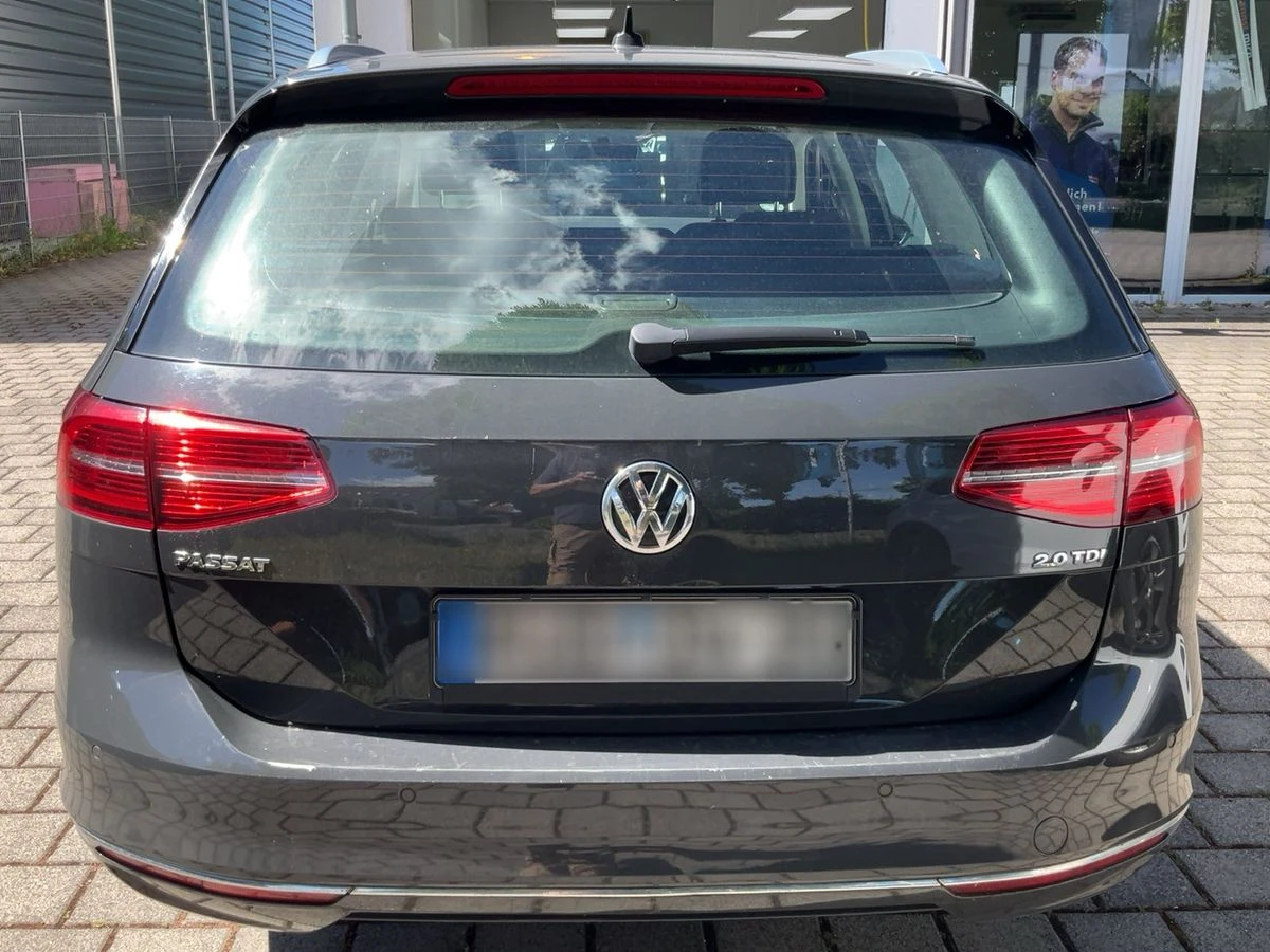 VW Passat 2.0TDI* Highline* ACC* LaserLED* Germany, снимка 4 - Автомобили и джипове - 54943218