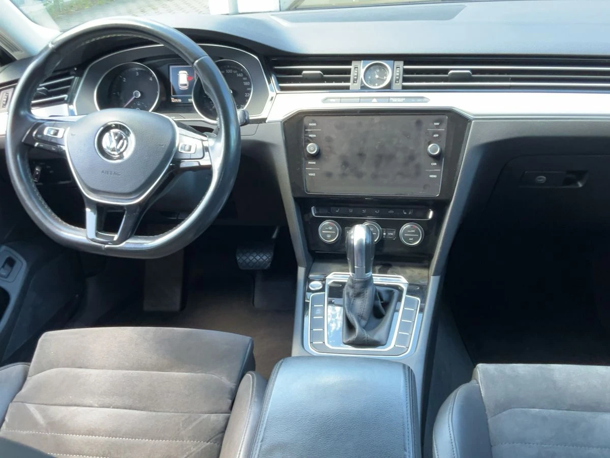 VW Passat 2.0TDI* Highline* ACC* LaserLED* Germany, снимка 5 - Автомобили и джипове - 54943218