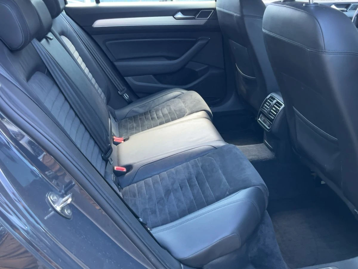 VW Passat 2.0TDI* Highline* ACC* LaserLED* Germany, снимка 7 - Автомобили и джипове - 54943218