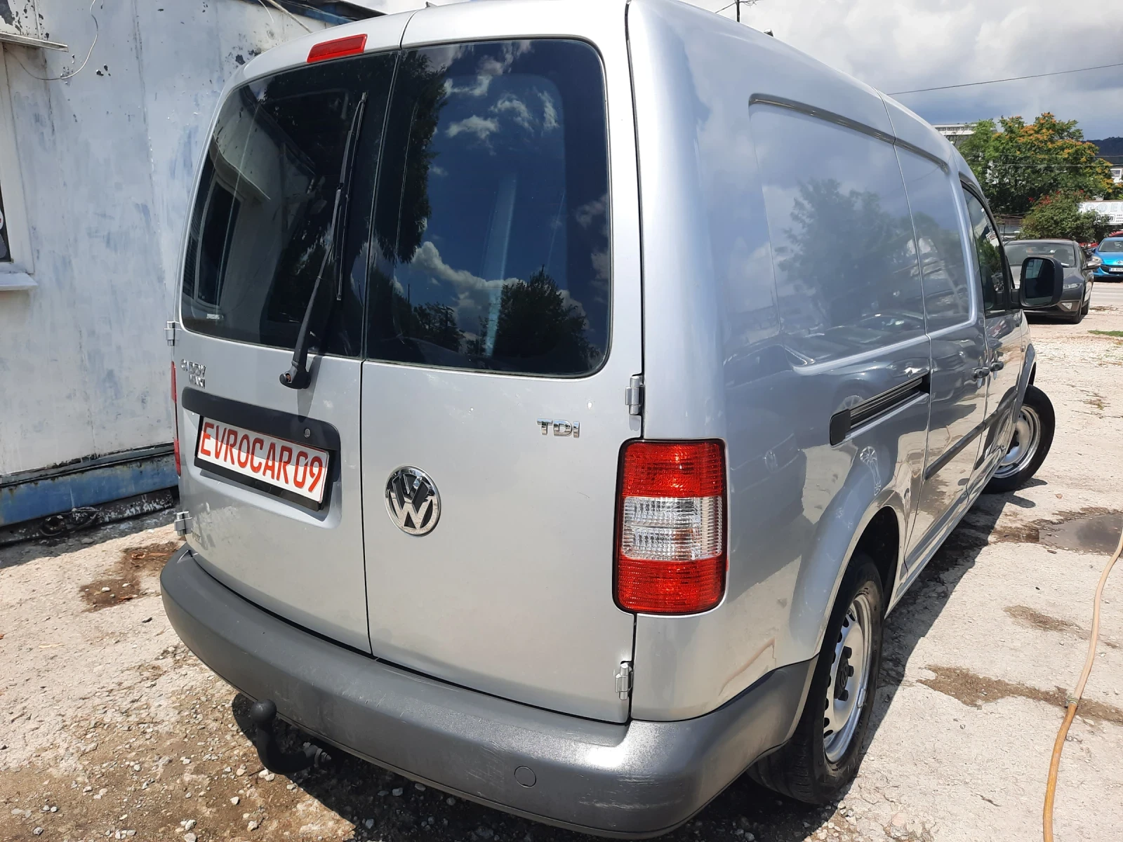 VW Caddy 1.9TDI 105hp AВТОМАТ, снимка 4 - Автомобили и джипове - 55405607