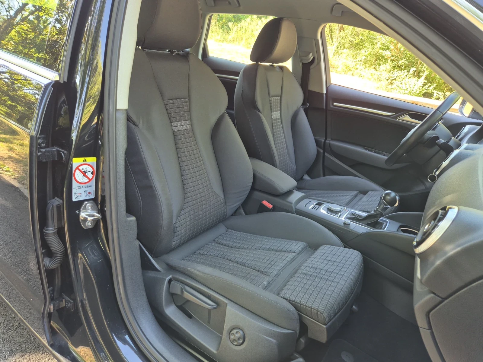 Audi A3 2.0TDI Ambition DSG LED Navi 118000км, снимка 11 - Автомобили и джипове - 55691912