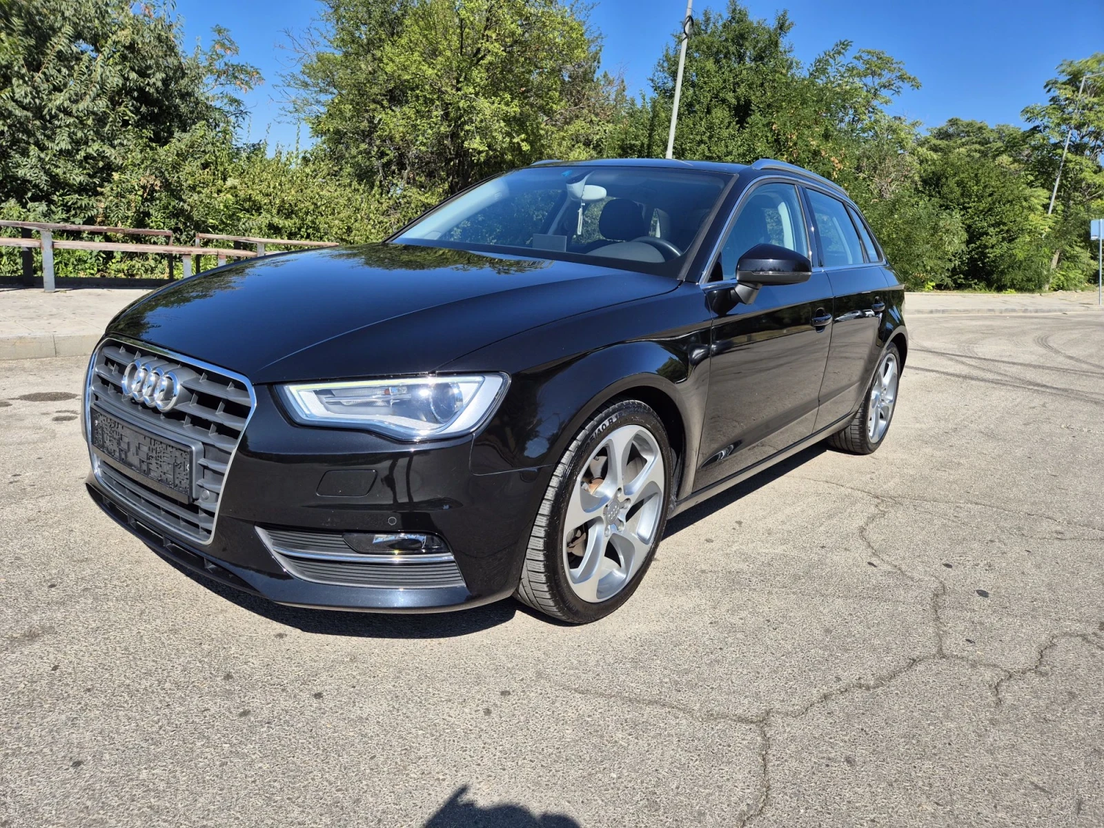 Audi A3 2.0TDI Ambition DSG LED Navi 118000км