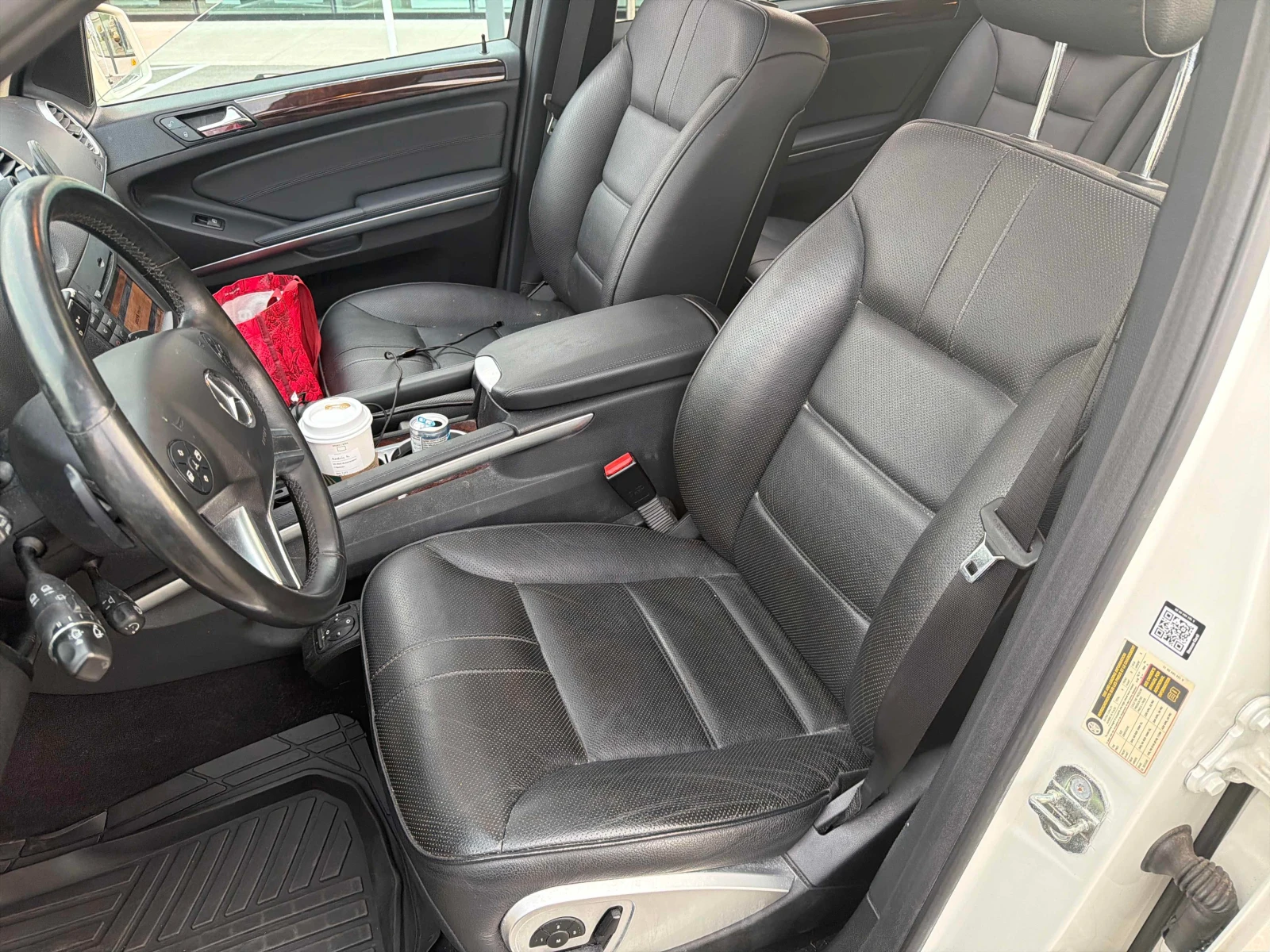 Mercedes-Benz ML 550 * АВТОКРЕДИТ БЕЗ ПЪРВОНАЧАЛНА ВНОСКА* , снимка 11 - Автомобили и джипове - 55840129