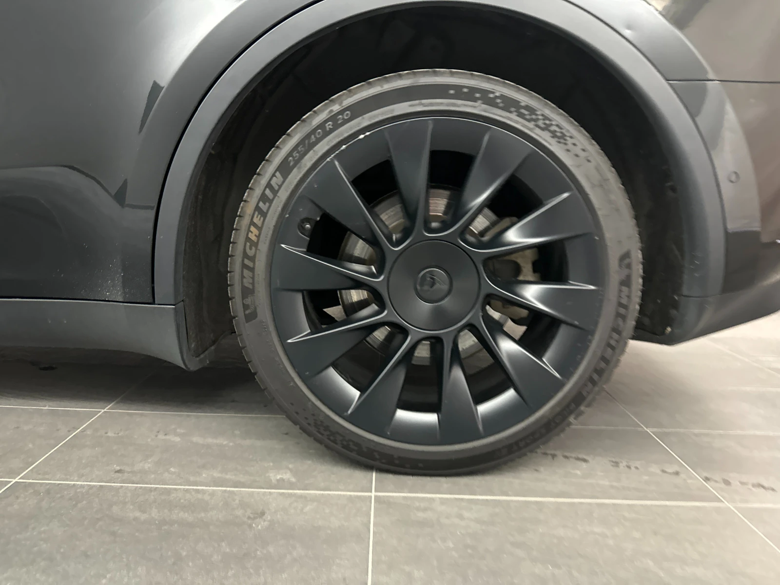 Tesla Model Y Европейска Dual Motor Long Range, снимка 8 - Автомобили и джипове - 56121175