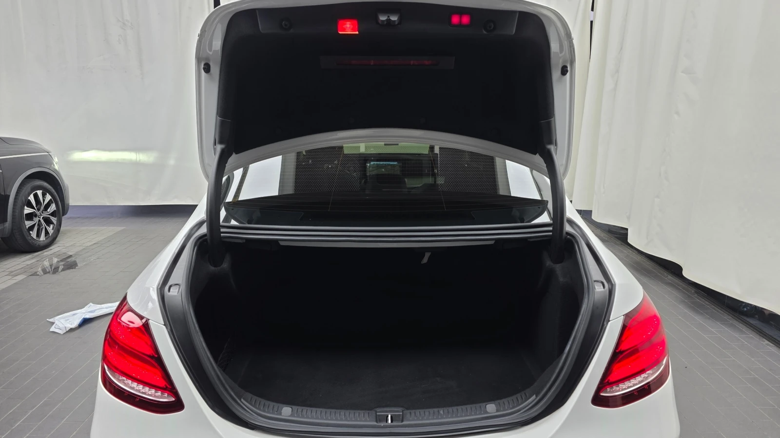 Mercedes-Benz E 300 AMG LINE * BURM * 360 * ����� * ���� * HUD | Mobile.bg � ����������� 5