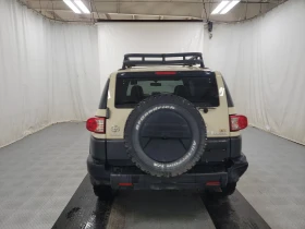 Toyota Fj cruiser 2010 Toyota FJ Cruiser wRear Doors | Mobile.bg    5