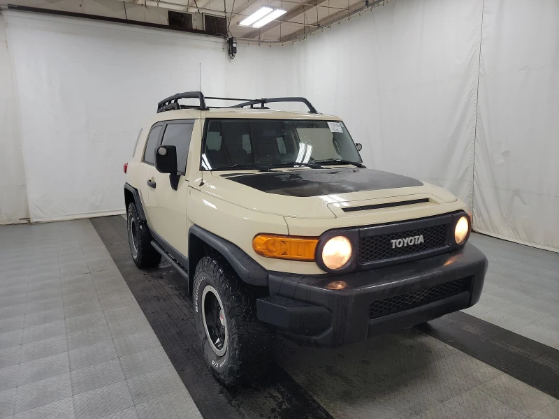 Toyota Fj cruiser 2010 Toyota FJ Cruiser wRear Doors, снимка 3 - Автомобили и джипове - 48326528