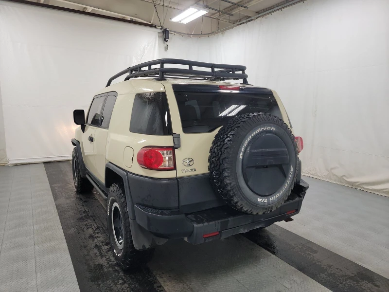 Toyota Fj cruiser 2010 Toyota FJ Cruiser wRear Doors, снимка 6 - Автомобили и джипове - 48326528