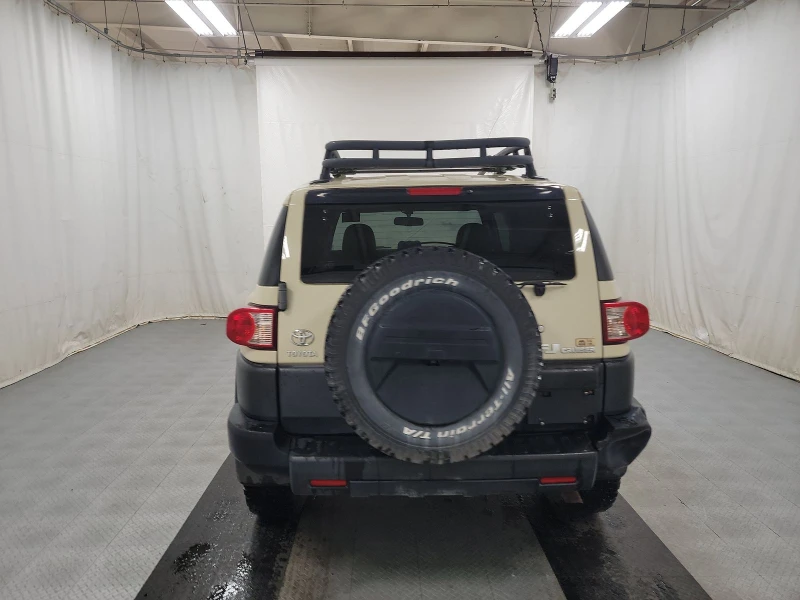 Toyota Fj cruiser 2010 Toyota FJ Cruiser wRear Doors, снимка 5 - Автомобили и джипове - 48326528