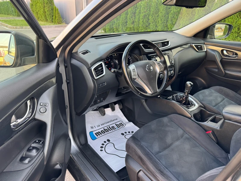 Nissan X-trail 1.6dCi/7-места/Панорама/360камера, снимка 10 - Автомобили и джипове - 51294679