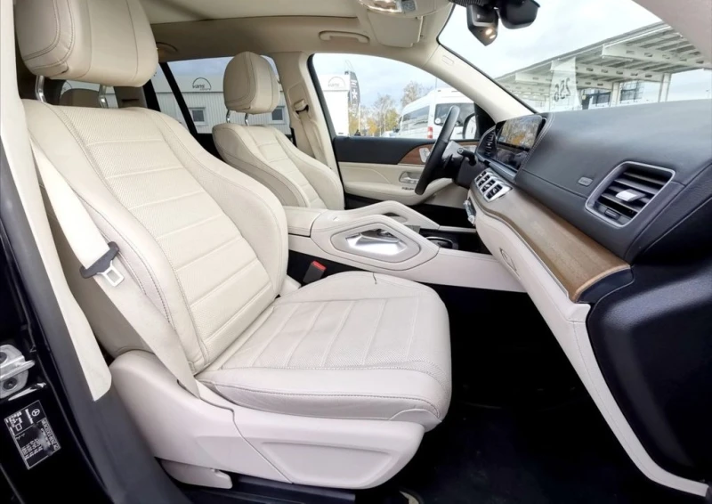 Mercedes-Benz GLS580 4Matic AMG-Line, снимка 7 - Автомобили и джипове - 52718107
