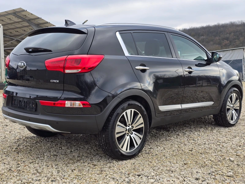 Kia Sportage 2.0/4X4/АВТОАМАТ/ПАНОР./КОЖА/FULL/Швейц., снимка 4 - Автомобили и джипове - 52756494