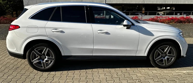 Mercedes-Benz GLC 200 4Matic AMG Line, снимка 5 - Автомобили и джипове - 53176607