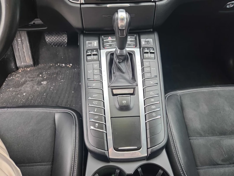 Porsche Macan GTS  CARFAX, снимка 9 - Автомобили и джипове - 53326295