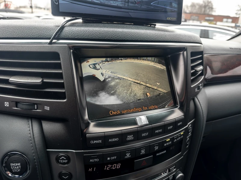 Lexus LX 570 570 AWD С РЕГИСТРАЦИЯ & АВТОКРЕДИТ, снимка 15 - Автомобили и джипове - 53397589