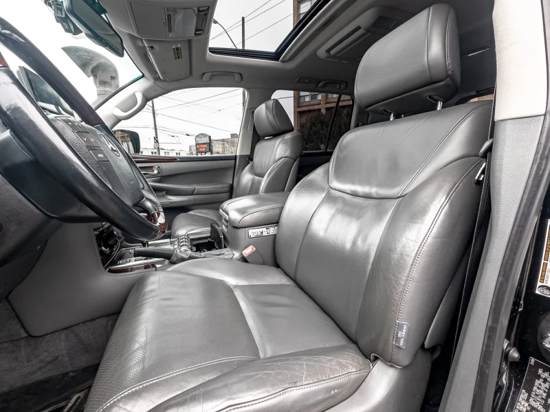 Lexus LX 570 570 AWD С РЕГИСТРАЦИЯ & АВТОКРЕДИТ, снимка 6 - Автомобили и джипове - 53397589