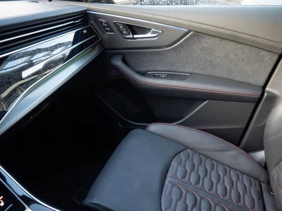 Audi RSQ8 = Black Optic Plus= RS Dynamic Package Гаранция - изображение 4