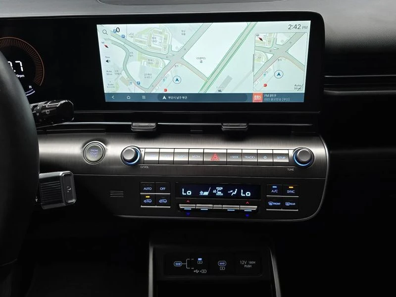 Hyundai Kona * 1.6TURBO* 2WD* ЦЕНАДОБГ!, снимка 14 - Автомобили и джипове - 55603755