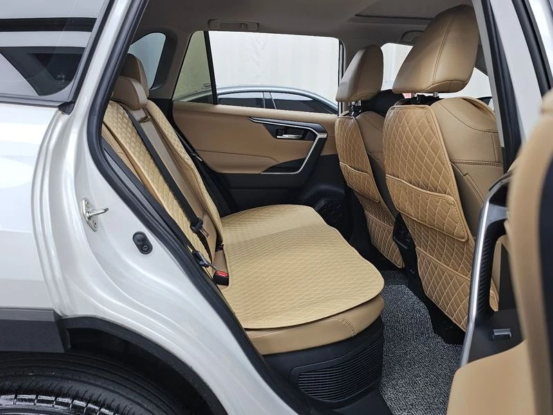 Toyota Rav4 2.5 Hybrid Висок клас оборудване, снимка 12 - Автомобили и джипове - 55750258