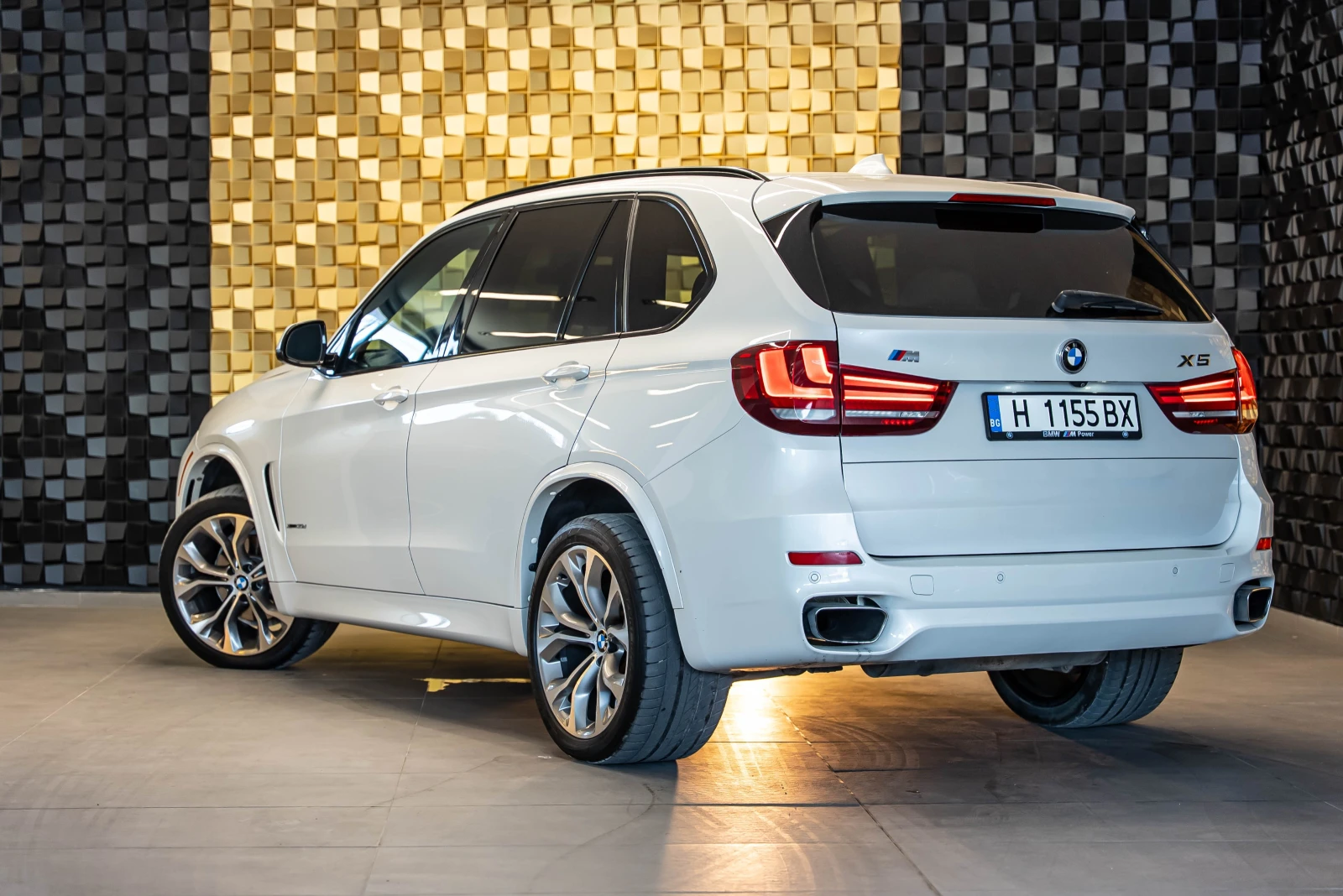 BMW X5 xDrive 35d M-Pack - изображение 5