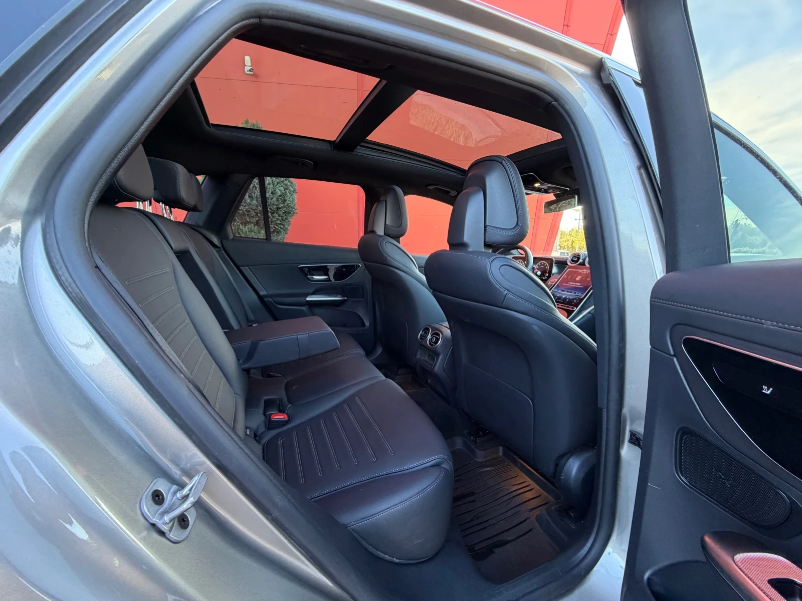 Mercedes-Benz GLC 300 2024г* 22000км* БАРТЕР* УНИКАТ | Mobile.bg — изображение 7