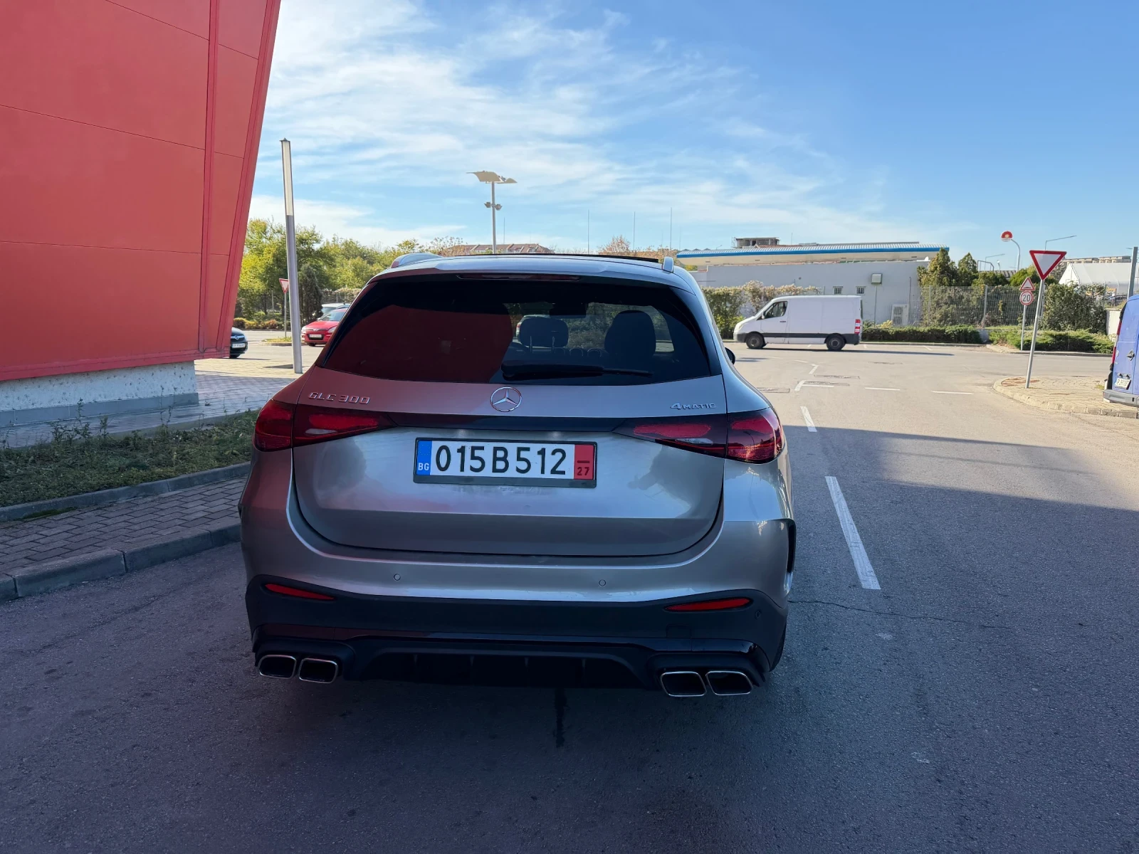 Mercedes-Benz GLC 300 2024г* 22000км* БАРТЕР* УНИКАТ | Mobile.bg — изображение 5