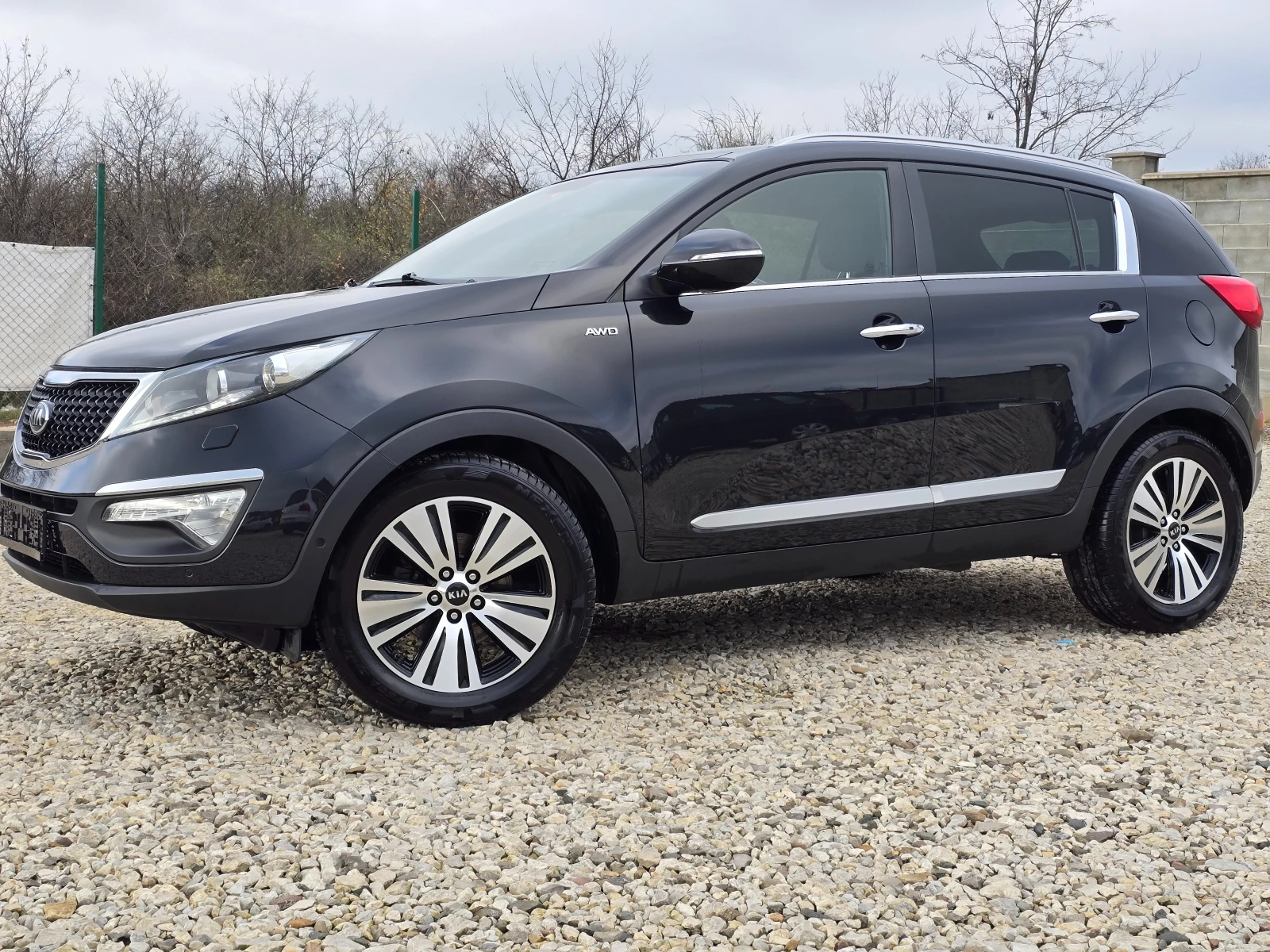 Kia Sportage 2.0/4X4/АВТОАМАТ/ПАНОР./КОЖА/FULL/Швейц. - изображение 7