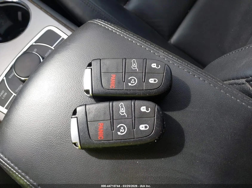 Jeep Grand cherokee 3.6l Limited 4x4, снимка 11 - Автомобили и джипове - 54389503