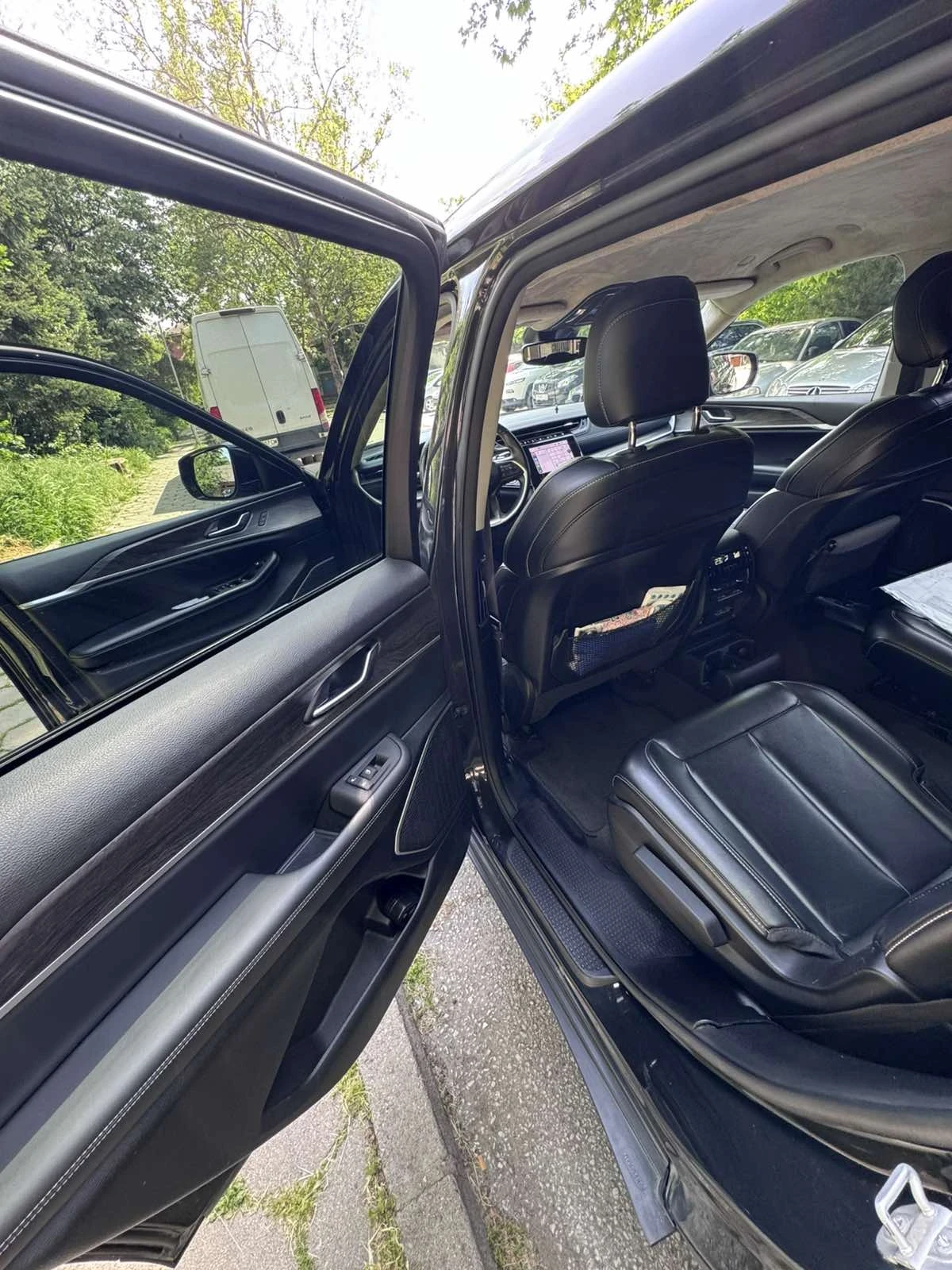 Jeep Grand cherokee ДОКАЗАНО ДОБЪР АВТОМОБИЛ, снимка 9 - Автомобили и джипове - 54526658