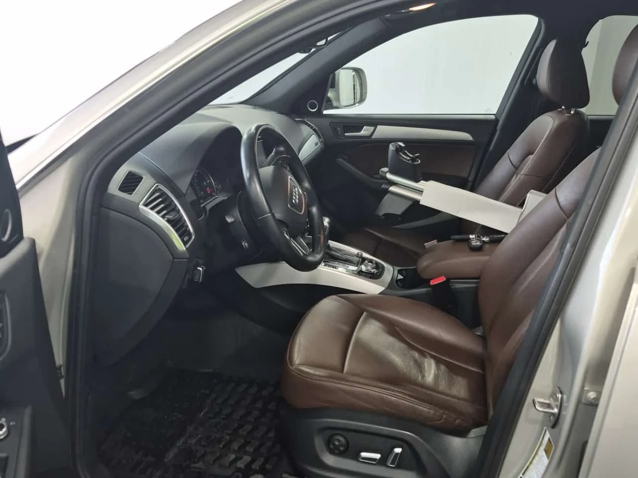 Audi Q5 * 2.0T TECHNIK * CARFAX * ЦЕНА ДО БГ, снимка 7 - Автомобили и джипове - 54672205