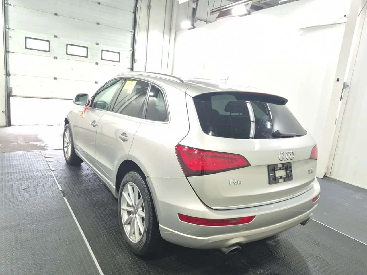 Audi Q5 * 2.0T TECHNIK * CARFAX * ЦЕНА ДО БГ, снимка 6 - Автомобили и джипове - 54672205