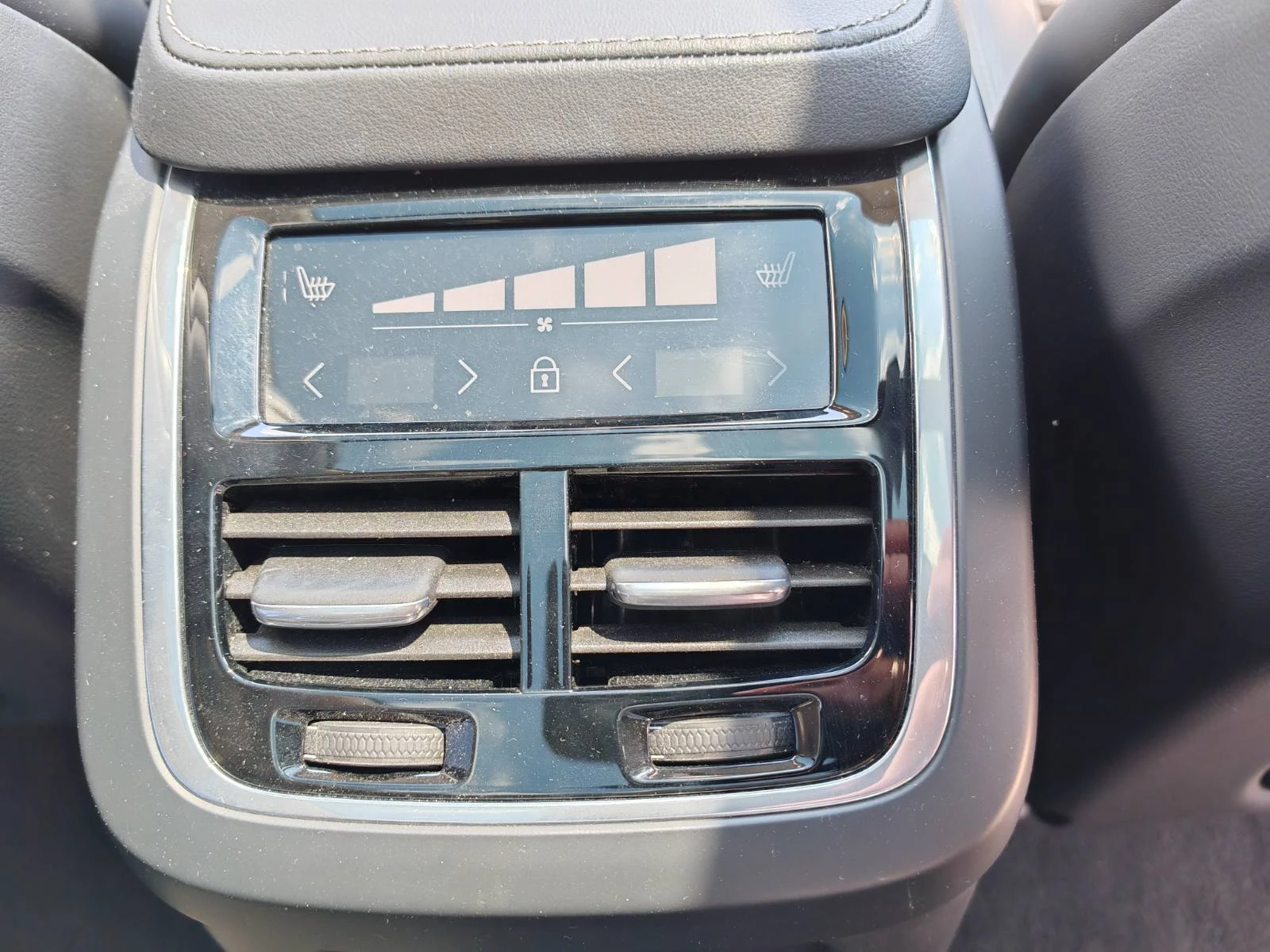 Volvo Xc90 7900Евро за получаване, 2.0TwEn T8 PlugInHybrid 7м, снимка 14 - Автомобили и джипове - 54958565