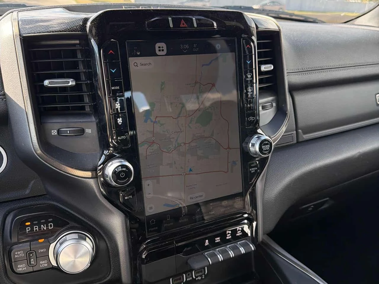 Dodge RAM 1500 * Sport * АВТОКРЕДИТ * ГЛАВНО ПРЕДСТАВИТЕЛСТВО, снимка 12 - Автомобили и джипове - 56309172