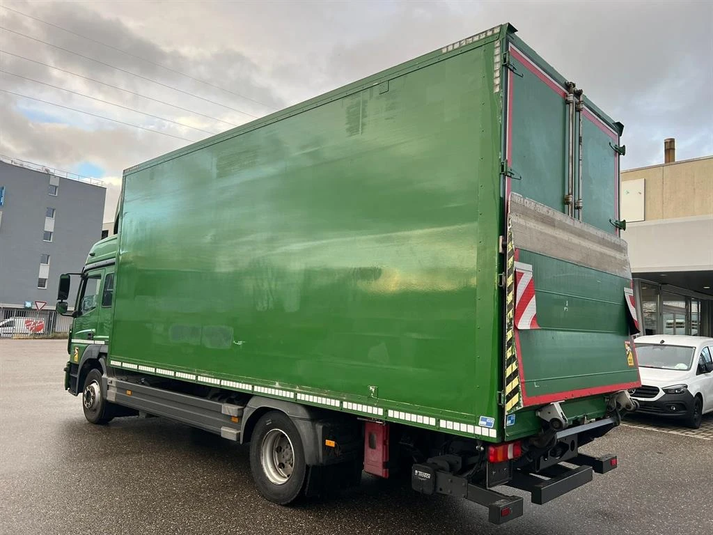 Mercedes-Benz Atego 1330 Тристрана щора с падащ борд - изображение 4