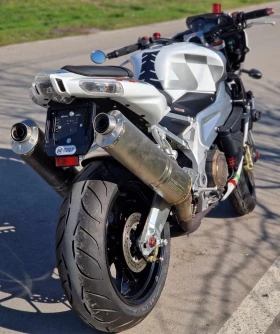 Aprilia Tuono 1000R, снимка 12