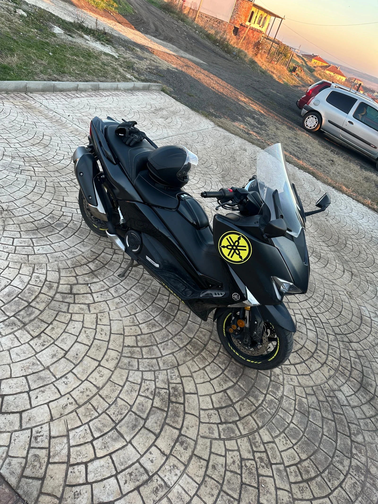 Yamaha T-max, снимка 2 - Мотоциклети и мототехника - 56060622