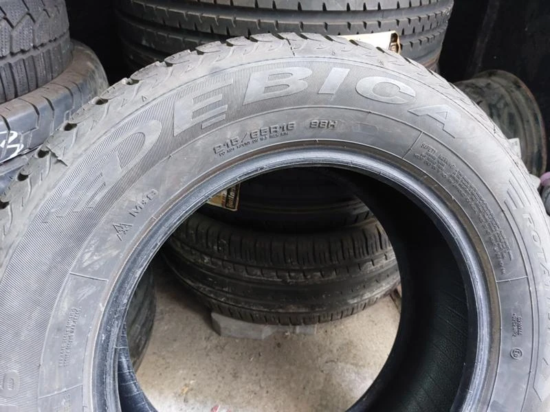 Гуми Зимни 215/65R16, снимка 5 - Гуми и джанти - 37120564