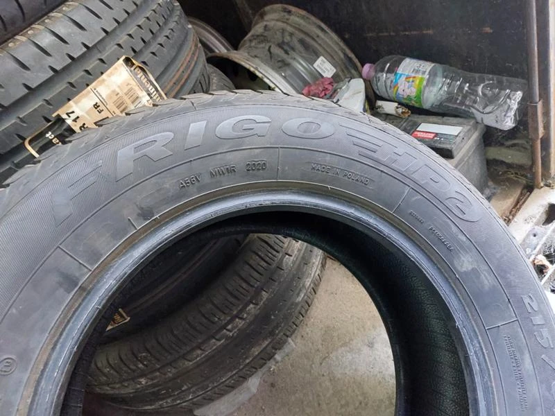 Гуми Зимни 215/65R16, снимка 6 - Гуми и джанти - 37120564