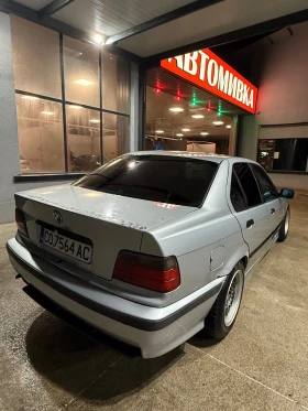 BMW 318, снимка 5