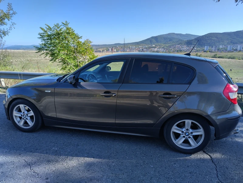 BMW 118 D, снимка 4 - Автомобили и джипове - 47652261