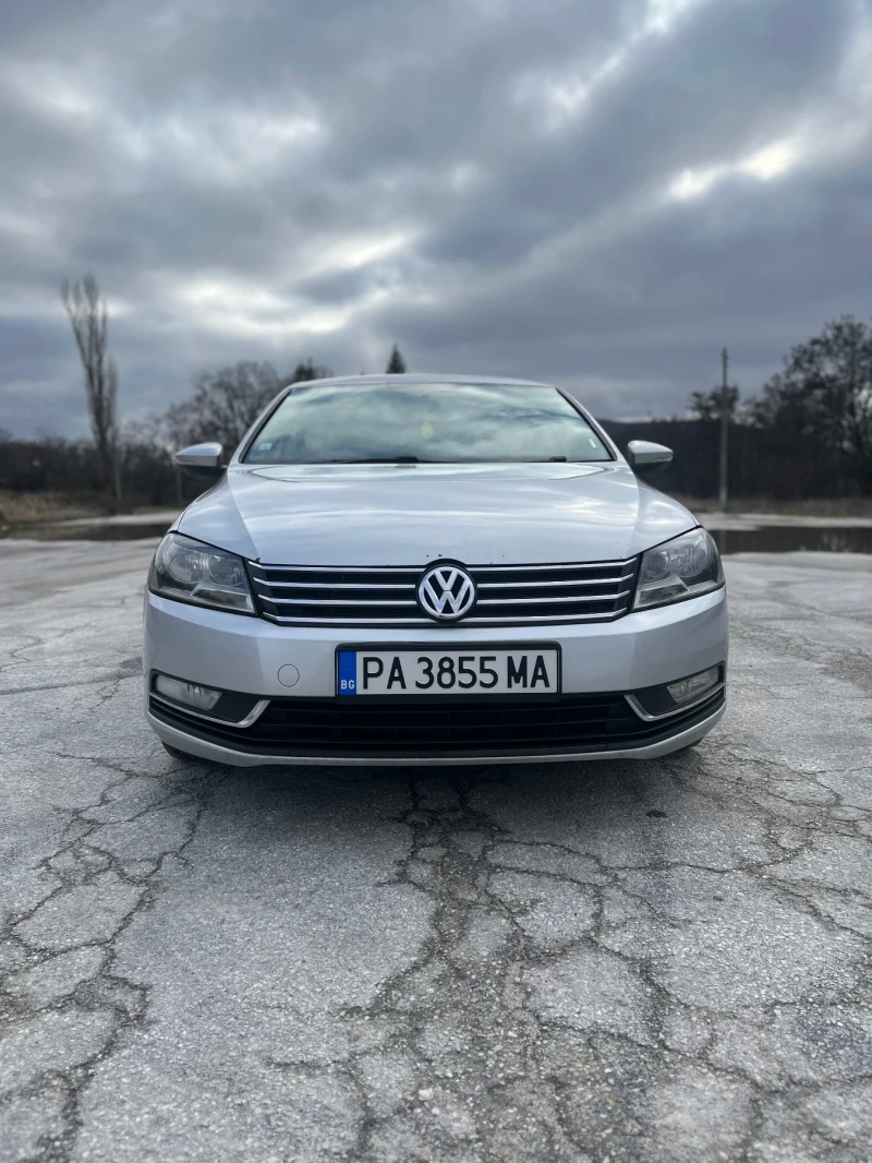 VW Passat 1.6 TDI, снимка 2 - Автомобили и джипове - 48306425