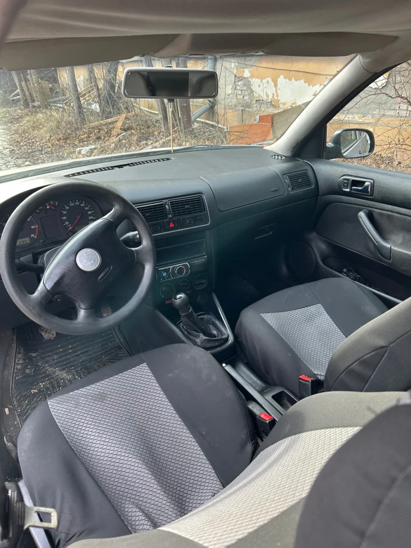 VW Golf, снимка 8 - Автомобили и джипове - 48569930