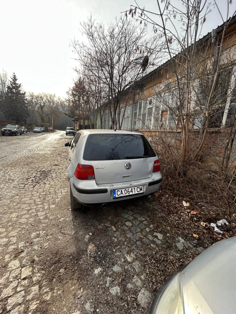 VW Golf, снимка 3 - Автомобили и джипове - 48569930