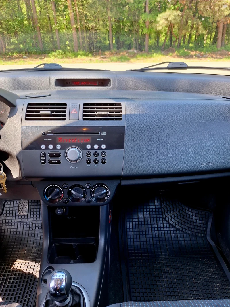 Suzuki Swift, снимка 4 - Автомобили и джипове - 53002901