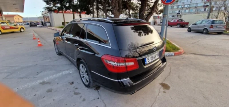 Mercedes-Benz E 350, снимка 5 - Автомобили и джипове - 52244529