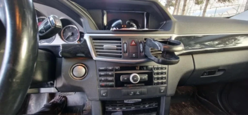 Mercedes-Benz E 350, снимка 10 - Автомобили и джипове - 52244529