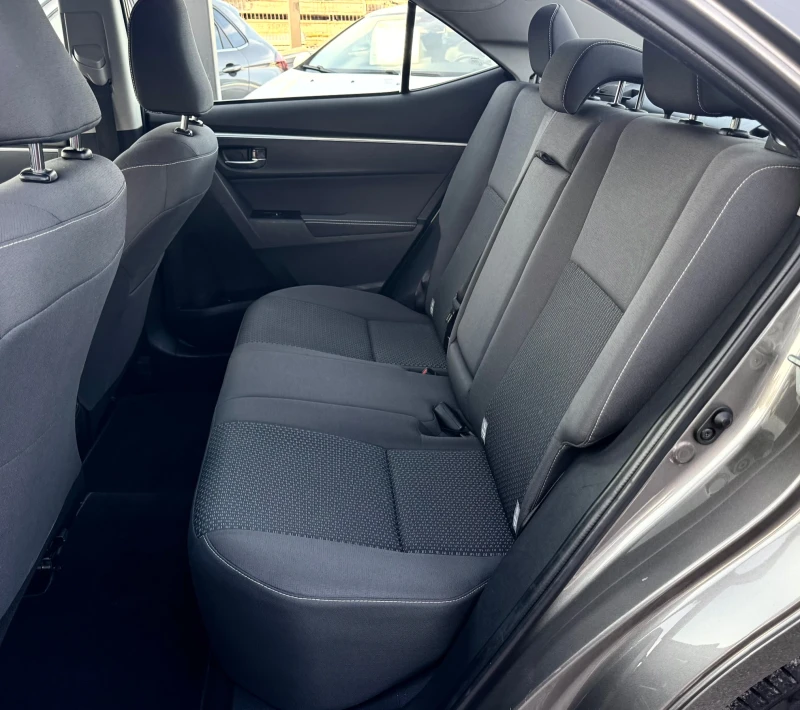 Toyota Corolla Промоция до 31.12.25г/1.4D4D 90кс, снимка 12 - Автомобили и джипове - 52248509