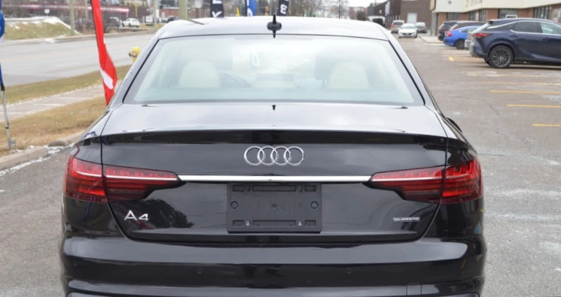 Audi A4 quattro Technik AWD* АвтоКредит* (ЦЕНА ДО БГ), снимка 4 - Автомобили и джипове - 53179761