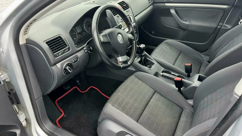 VW Golf 1.9 TDI-GOAL-6скорости, снимка 8 - Автомобили и джипове - 53408684